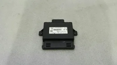 Porsche 911 991 Electronic Voltage Converter 7PP959663D Voltage Stabilizer