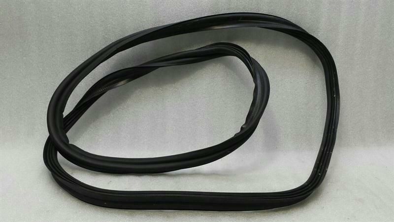 Mercedes E Class W238 Boat Lid Seal A2387506000 Tailgate Seals