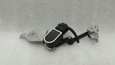 Mercedes E53 AMG W238 Xenon Level Sensor A0009053704 Level Sensor Right
