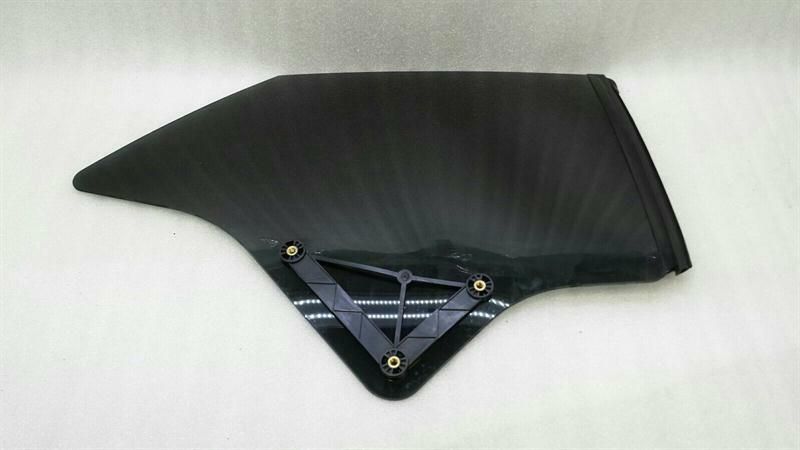 Mercedes E Class W238 Right Rear Glass A2386703200 Door Glass 1/4 Rear Right