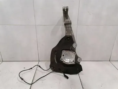 Mercedes S-Class W222 Left Front Hub A2223321901 Wheel Bearing Housing Front Left