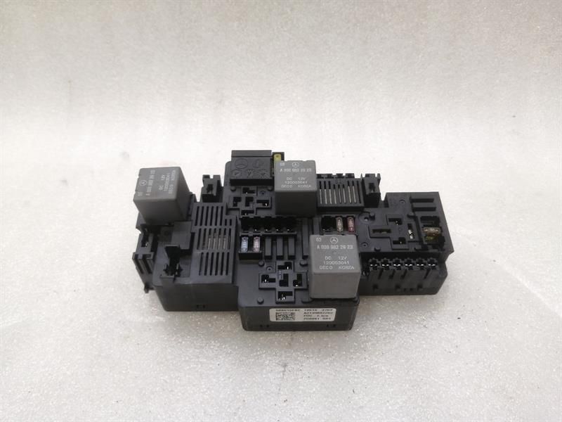 Mercedes S-Class W222 Fuse Box A2139062202 Fuse Box
