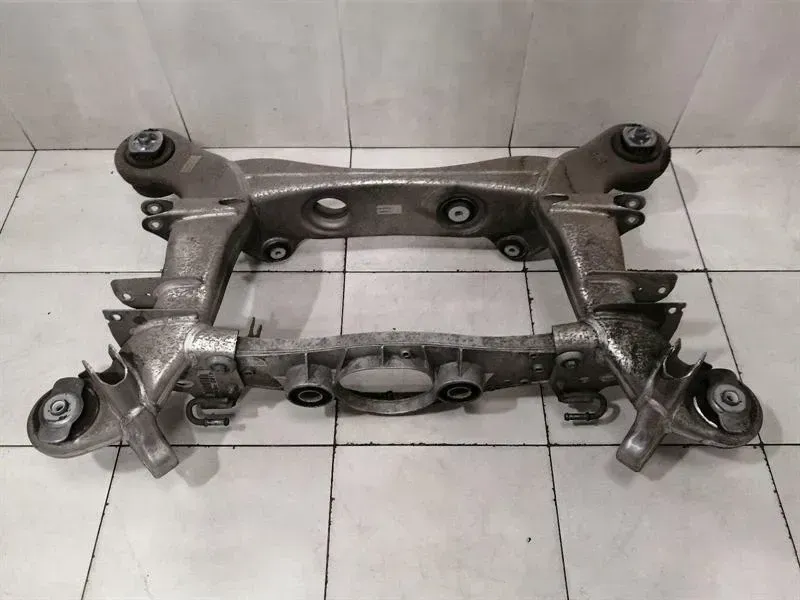 Mercedes S-Class W222 Subframe Rear A2213500508 Axle Frame Rear Axle