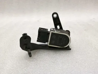 Mercedes S-Class W222 RLH Level Sensor A22290503 Level Control Rear Link