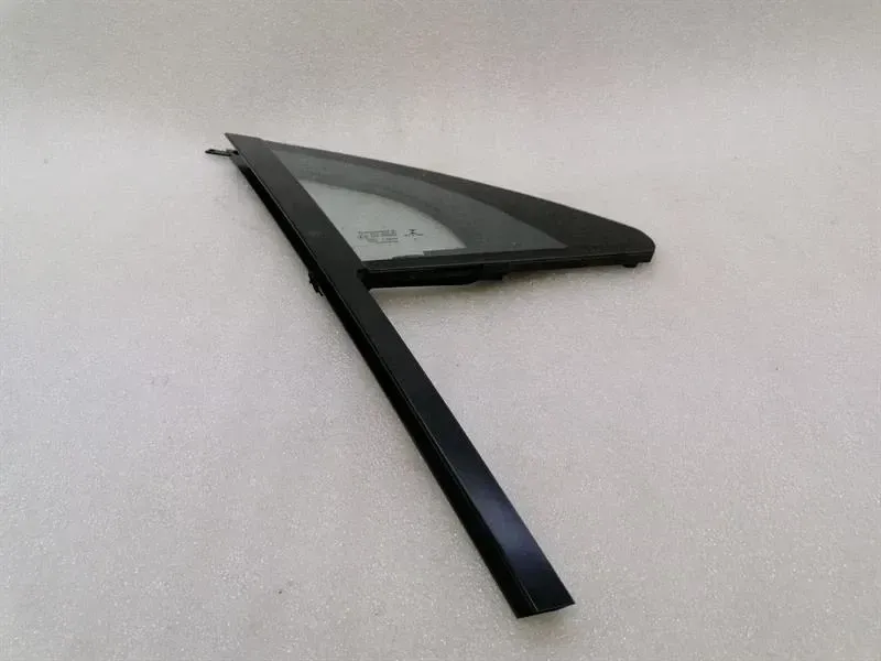 Porsche Macan 95b Right Front 1/4 Glass 95B845114D Door Window 1⁄4 Front Right