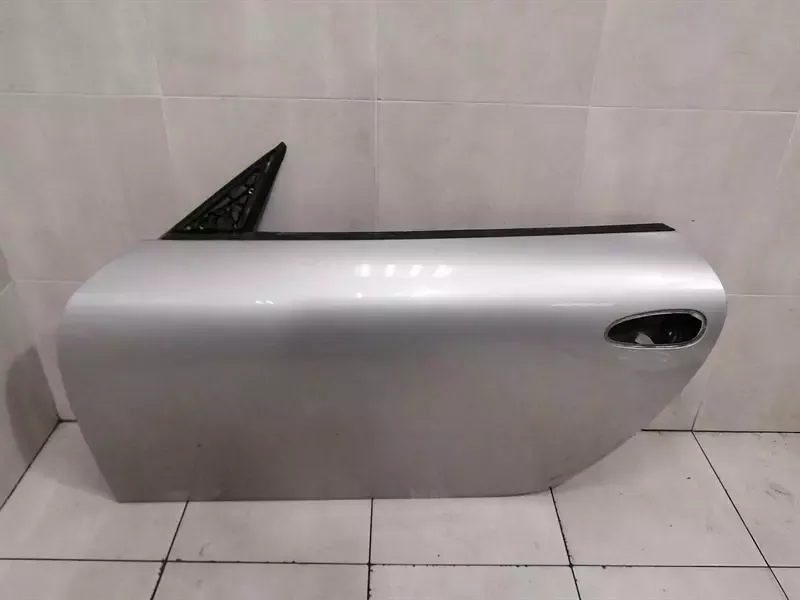 Porsche 911 996 left front door 99653101106 door front left