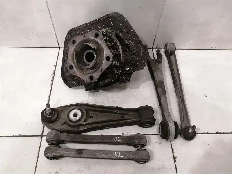 Porsche 911 996 Left Rear Hub Set 99633111105 Wheel Bearing Housing Rear Left Set