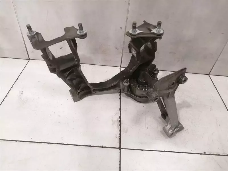 Porsche Boxster 987 left subframe rear 98733115104 axle frame rear axle left