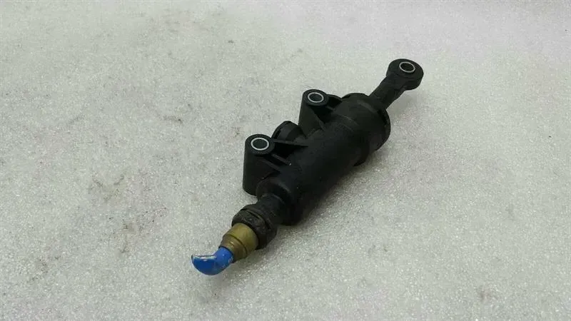 Porsche Cayman 987 clutch cylinder 99742317101 clutch cylinder master cylinder