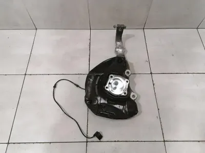 Mercedes S-Class W222 Left Front Hub A2223321901 Wheel Bearing Housing Front Left