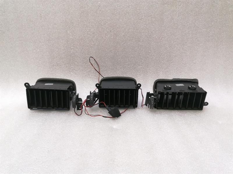MASERATI QUATTROPORTE VI M156 Air Vent Set 673001090 Vent Nozzle Vent Grille