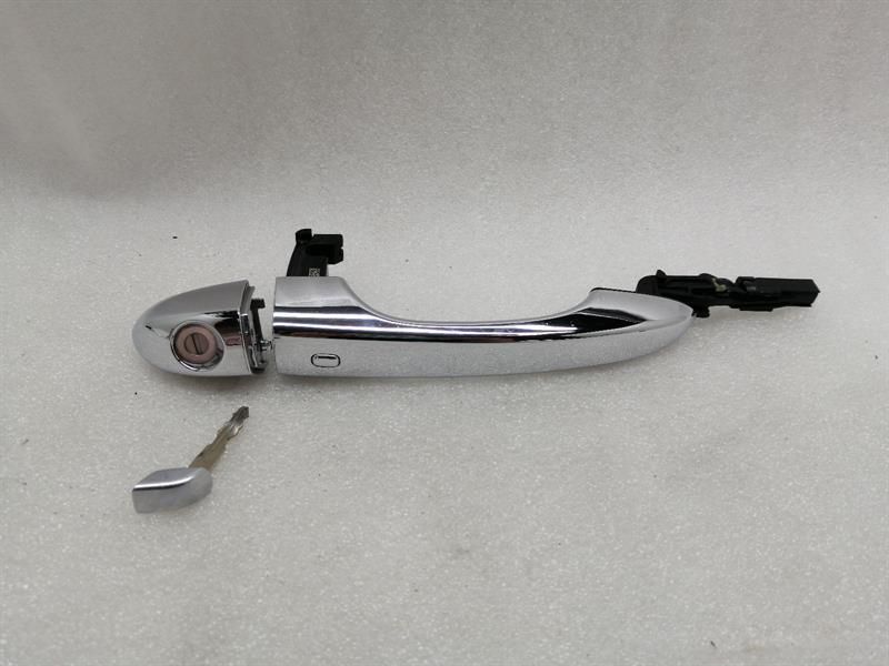 Maserati Quattroporte VI M156 Front Right Door Handle Keyless 670075322 Door Handle