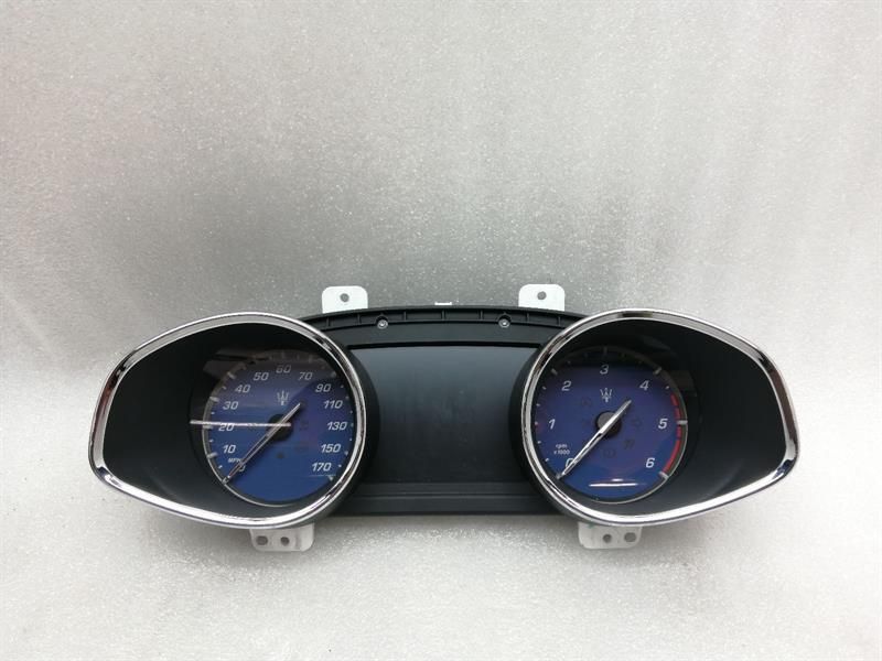 Maserati Quattroporte VI M156 Speedometer Cluster 670038643 Speedo MPH FACELIFT