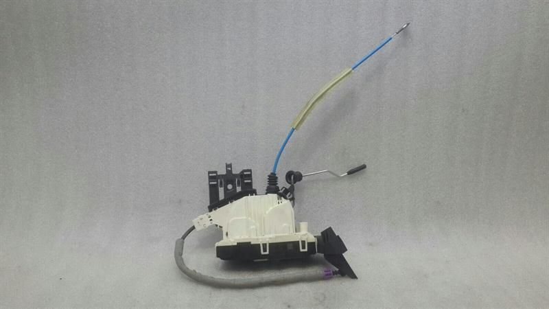 Mercedes W166 rear left door lock A2047303535 door lock rear left HL