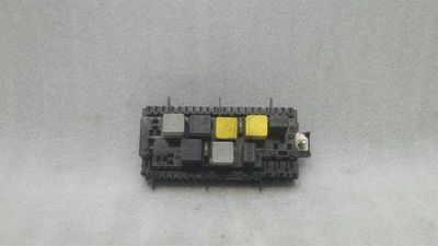 Mercedes ML W166 Fuse Box A1669063801 Fuse Box OM642