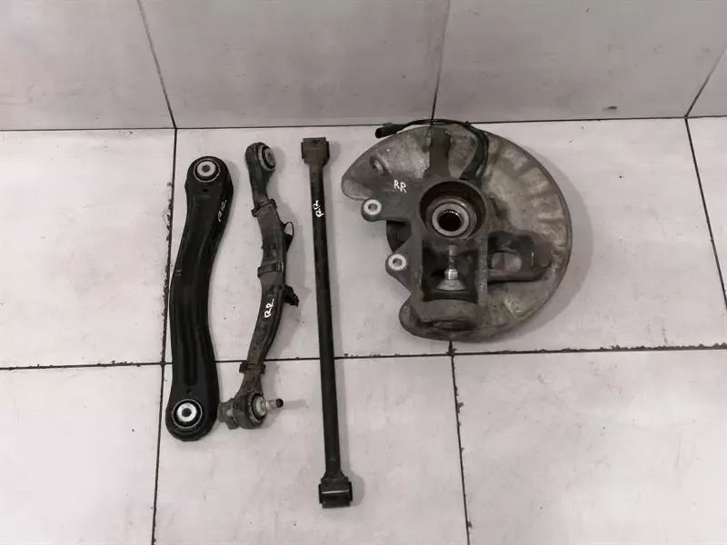 Mercedes GLS X166 Right Rear Hub Set A1663500208 Wheel Bearing Housing Rear Right