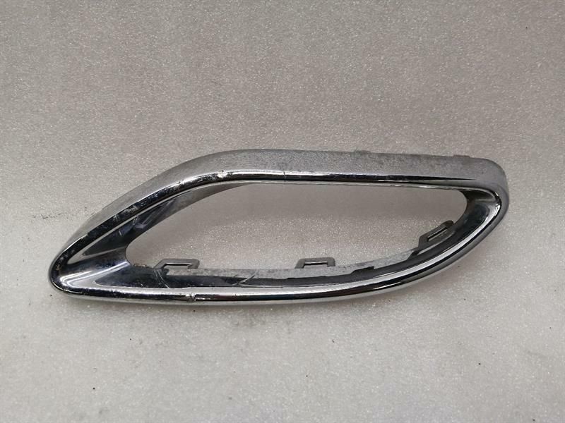 Mercedes GLE C292 left tailpipe trim A0008850174 left tailpipe trim strip