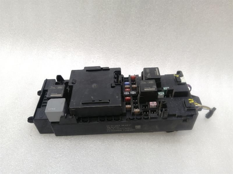 Land Rover Range Rover Sport L494 Fuse Box HPLA-14A073-BC Fuse Box