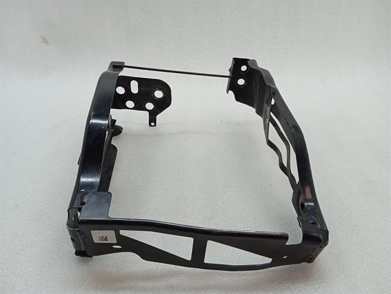 BMW 4 M4 G82 G22 holder bracket 5111807163604 holder carrier right radiator