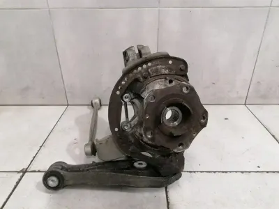 Porsche Boxster 981 right rear hub 98133115807 wheel bearing housing rear right