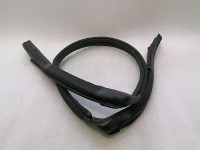 Porsche Boxster 981 Windshield Seal 98153707703 Windshield Seal