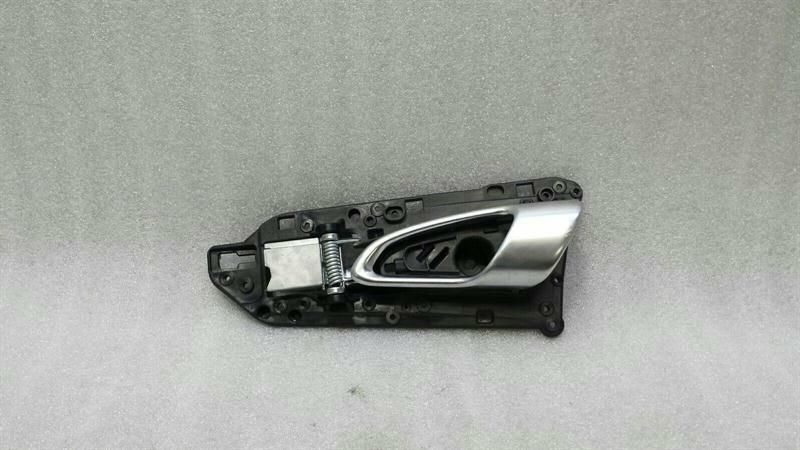 Porsche Boxster 981 left door inner handle 99155552100 interior door handle left