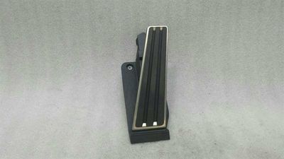 Porsche Boxster 981 accelerator pedal (electrical) 97042302101 accelerator pedal