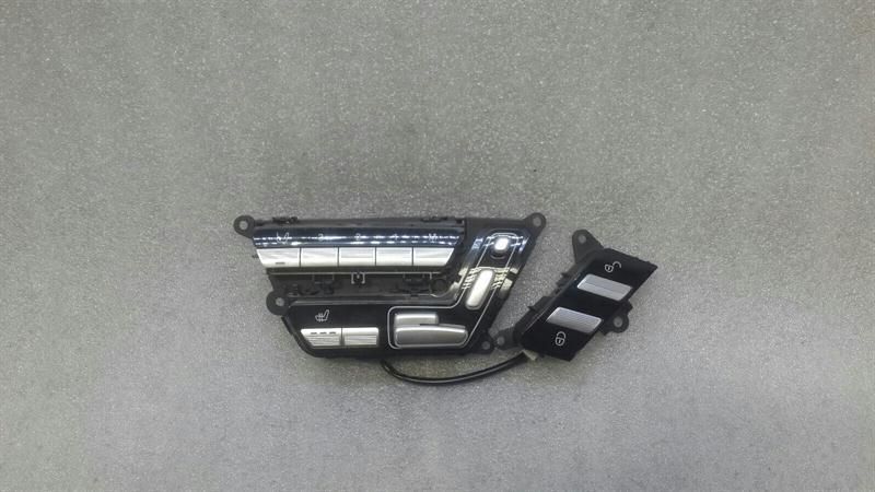 Mercedes S W221 Right Seat Switch A2218702179 Seat Switch Right Complete