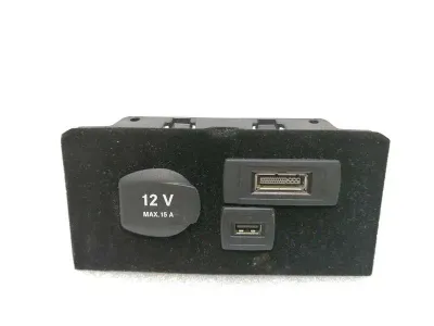 Mercedes CLS W218 Control Unit A2188210311 USB AND IPOD INTERFACE