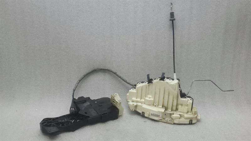 Mercedes S-Class W221 front left door lock A2217205935 door lock front left