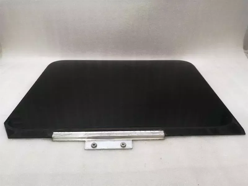 Mercedes G-Wagen W463 right rear door glass A4637350910 door window rear right