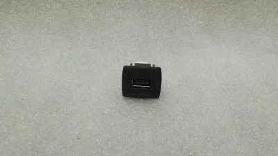 Mercedes GL X166 electronic module A2188200187 control unit USB input