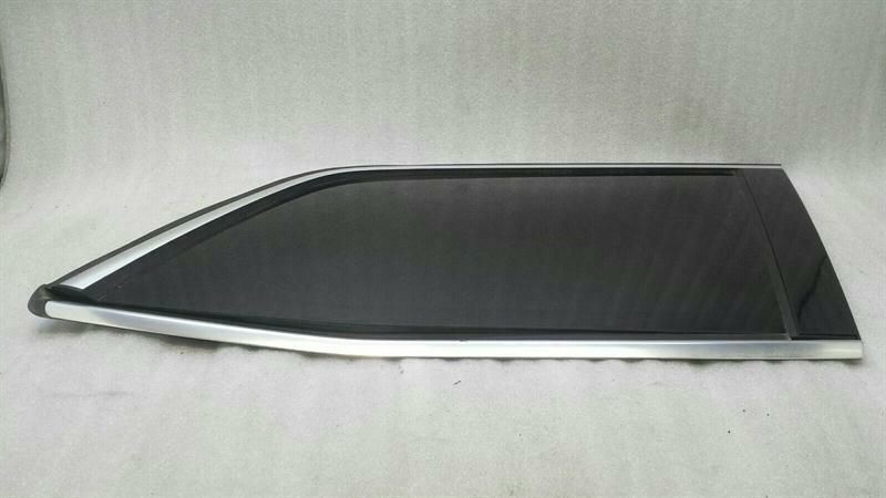 Mercedes GL X166 Right Rear 1/4 Glass A1666700449 Door Window 1/4 Rear Right