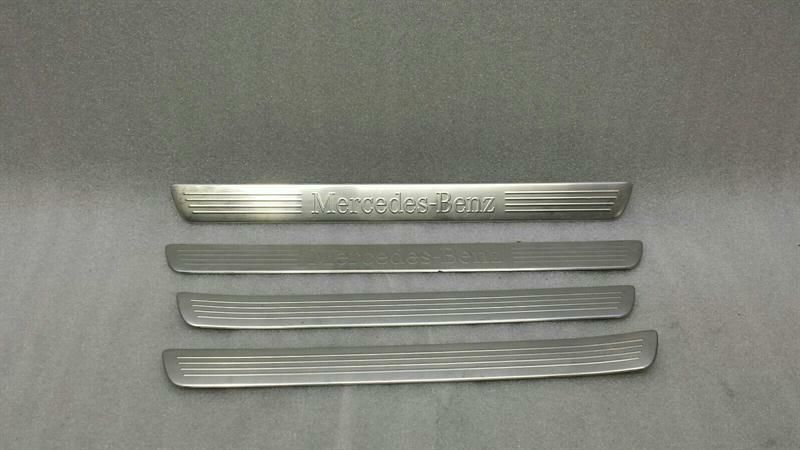 Mercedes GL X166 Door Sill Set A1666861936 Door Sill Trim Set