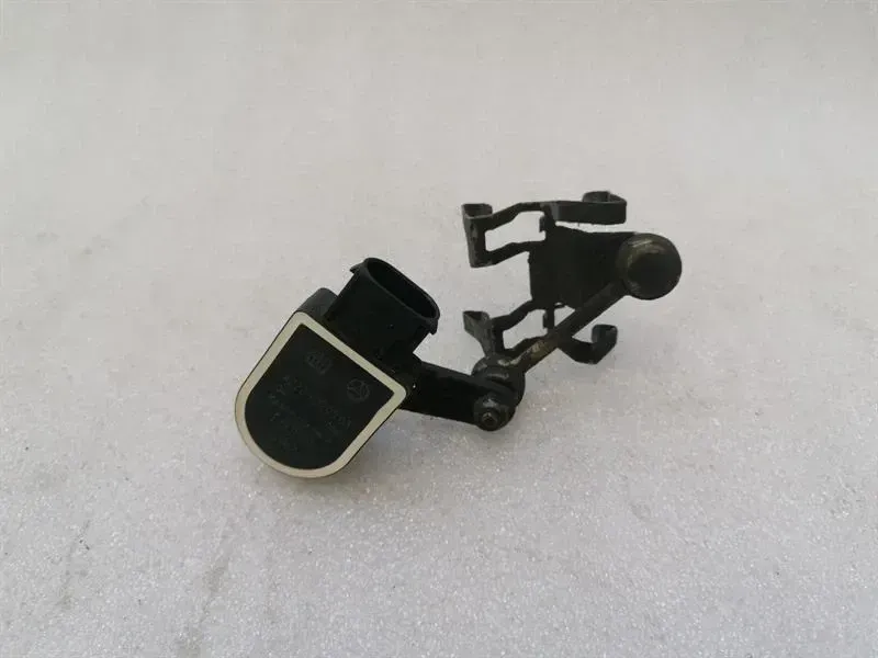 Mercedes S-Class W222 Level Sensor A22290503 Level Sensor