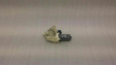 Mercedes SW221 Door Window Motor Front Right A2218202842 Window Regulator Motor
