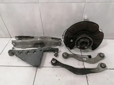 Mercedes S W222 Right Rear Hub Set A2223501041 Wheel Bearing Housing Rear Right