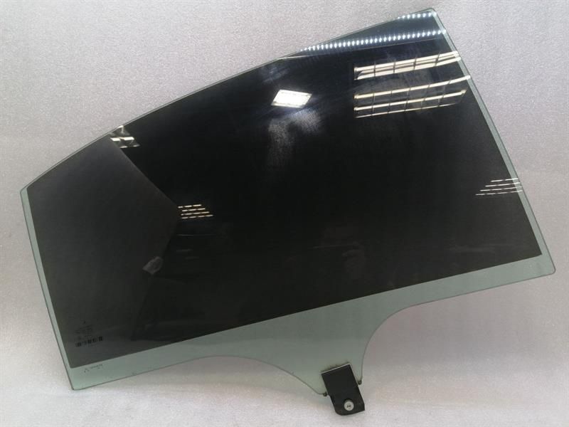 Mercedes S-class W222 Right Rear Door Glass A2227300218 Door Window Rear Right