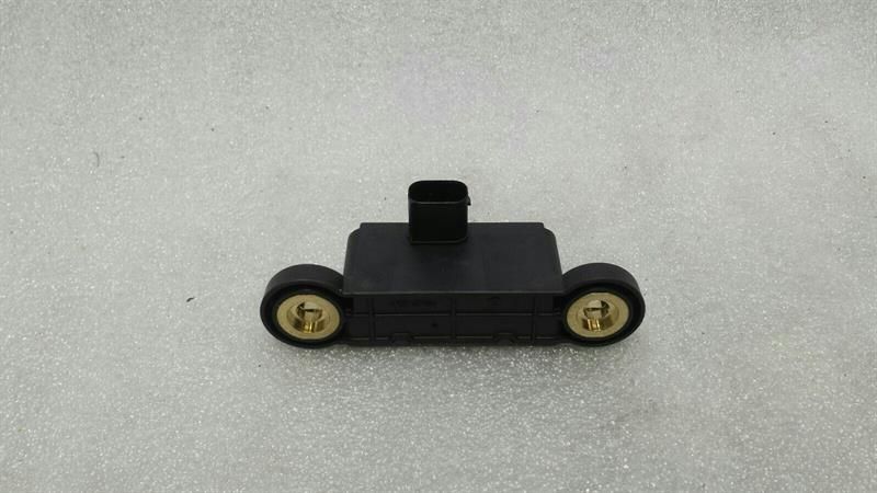 Mercedes S-Class W221 Yaw Rate Sensor A0009052600 Rotation Rate Sensor