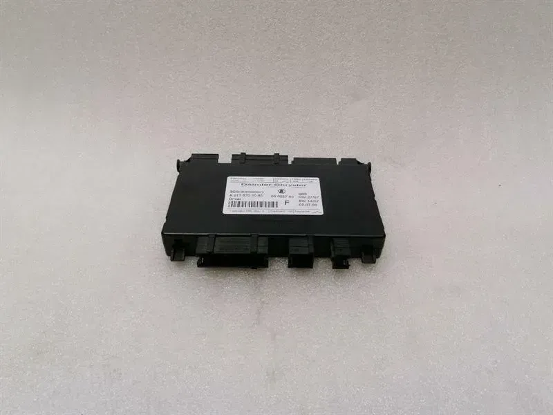 Mercedes CLS W219 Drivers Seat Electronic Module A2118704085 Seat ECU
