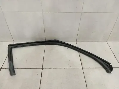 Ferrari 296 GTB 296GTB F171 Door Seal 745173 Door Seals RH DOOR SEAL