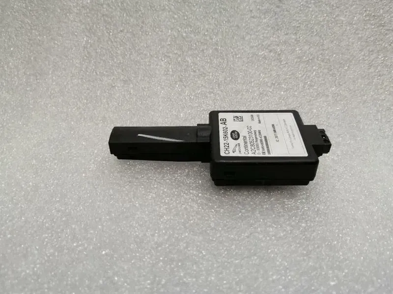 LAND ROVER Range Rover Sport L494 Antenna Amplifier CH22-15K602-AB Antenna