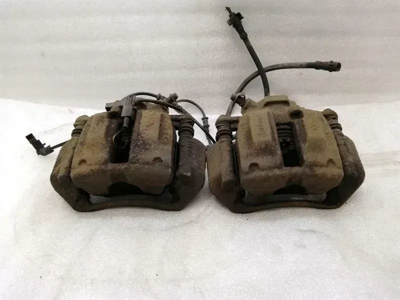 Mercedes SLK R171 front brake caliper A0034202383 front caliper