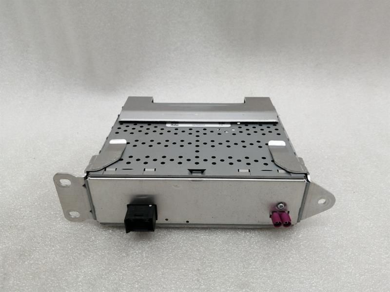 Mercedes SL R231 Tuner A2229009211 Amplifier Digital Audio