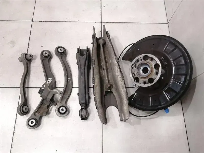 Mercedes SL R231 Left Rear Hub Set A2313507500 Wheel Bearing Housing Rear Left Set