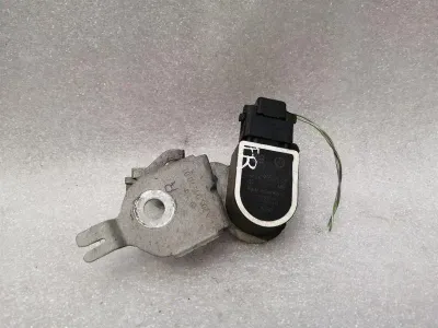 MERCEDES C CLASS W205 FRONT RIGHT LEVEL SENSOR A2059057001 LEVEL SENSOR