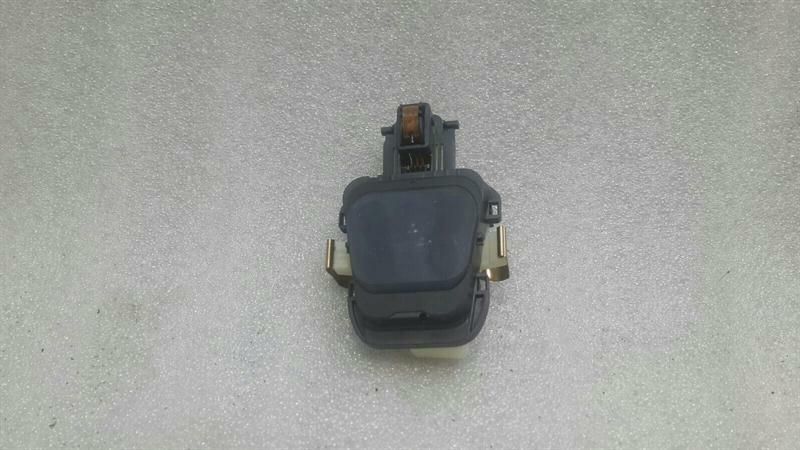 Mercedes E Class W238 Rain Light Sensor A2139006716 Rain Light Sensor