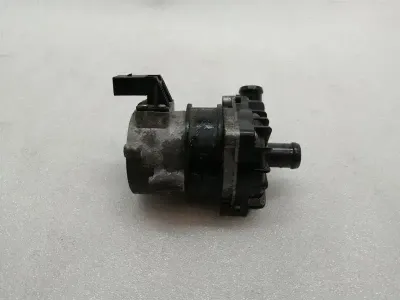 Porsche Taycan 9J additional cooling pump 9J1965567D coolant pump pump