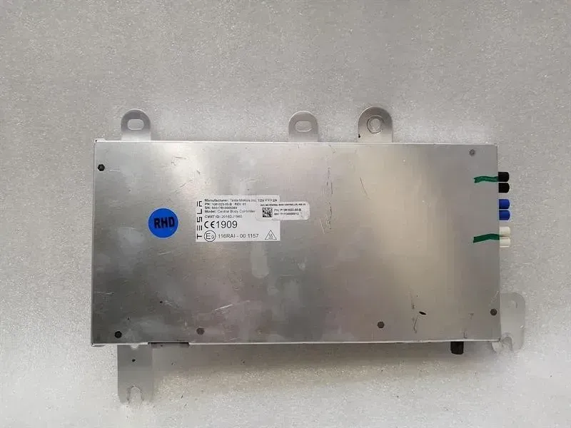 TESLA MODEL X P100D Electronic module 1081023-00-B ECU BCM BOARD MODULE