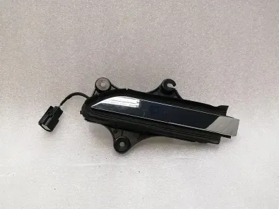 Tesla Model X P100D Door handle 1035418-00-E door handle front left